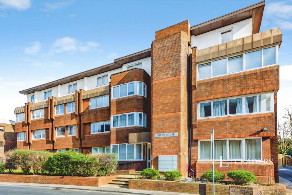 2 bed 1st Floor Flat for rent in East Grinstead. From Leaders - East Grinstead 2 bed 1st Floor Flat for rent in East Grinstead. From Leaders - East Grinstead
