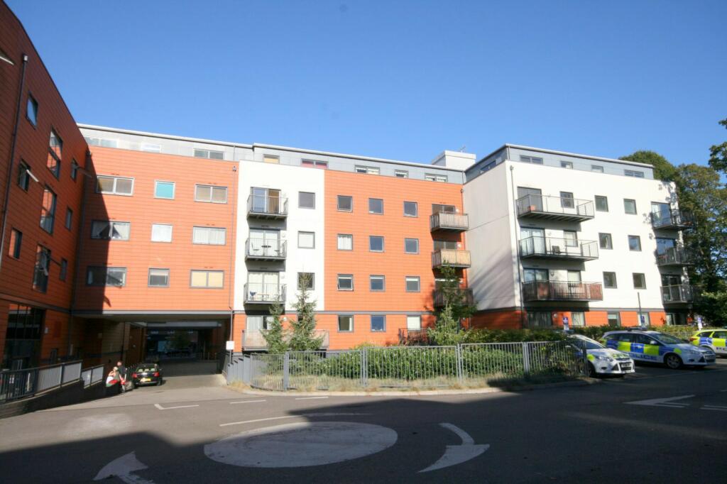1 bed Flat for rent in Epsom. From Leaders Lettings - Epsom