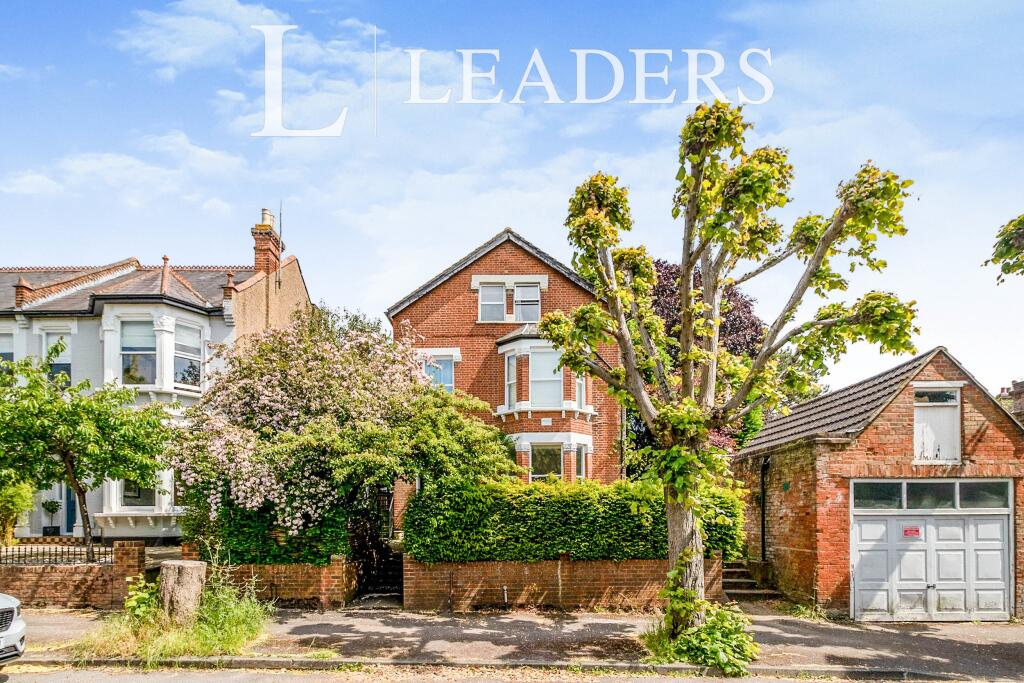 1 bed 1st Floor Flat for rent in Epsom. From Leaders Sales - Epsom 1 bed 1st Floor Flat for rent in Epsom. From Leaders Sales - Epsom