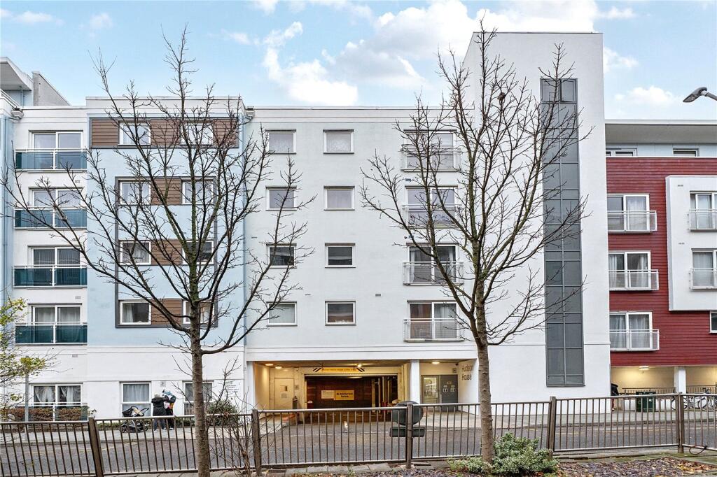 2 bed 1st Floor Flat for rent in Epsom. From Leaders Sales - Epsom 2 bed 1st Floor Flat for rent in Epsom. From Leaders Sales - Epsom