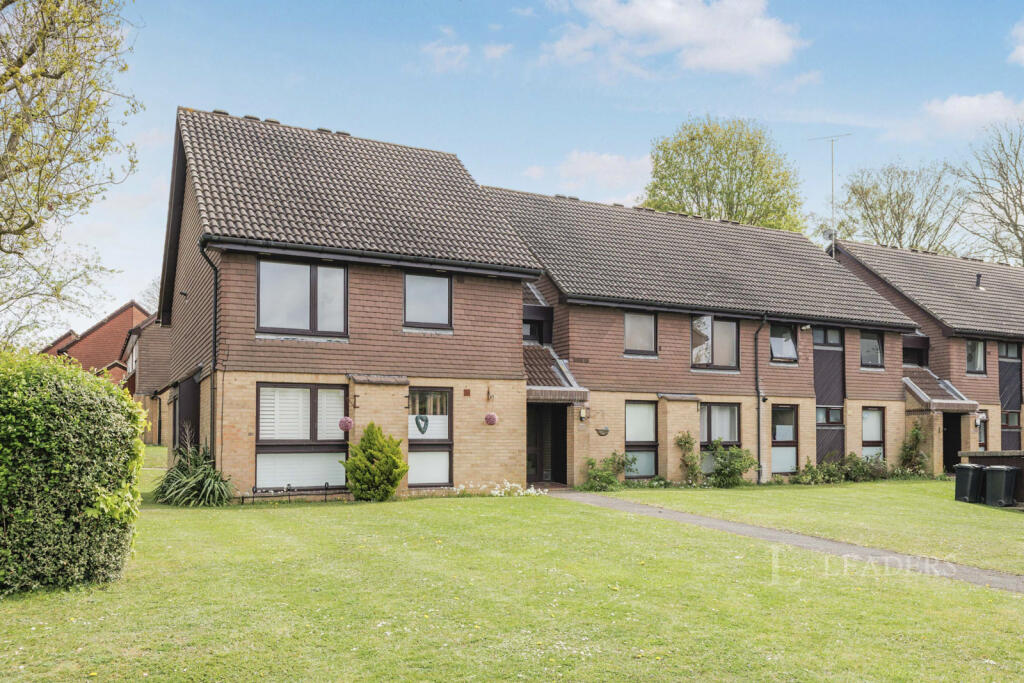 2 bed 1st Floor Flat for rent in Banstead. From Leaders Sales - Epsom