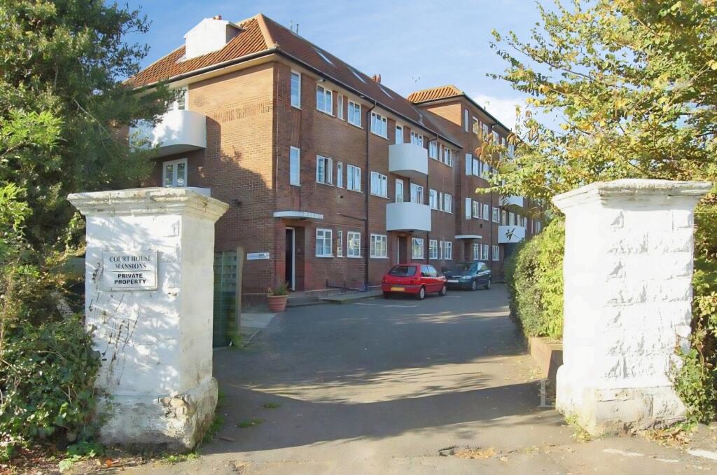 2 bed 1st Floor Flat for rent in Epsom. From Leaders Sales - Epsom 2 bed 1st Floor Flat for rent in Epsom. From Leaders Sales - Epsom