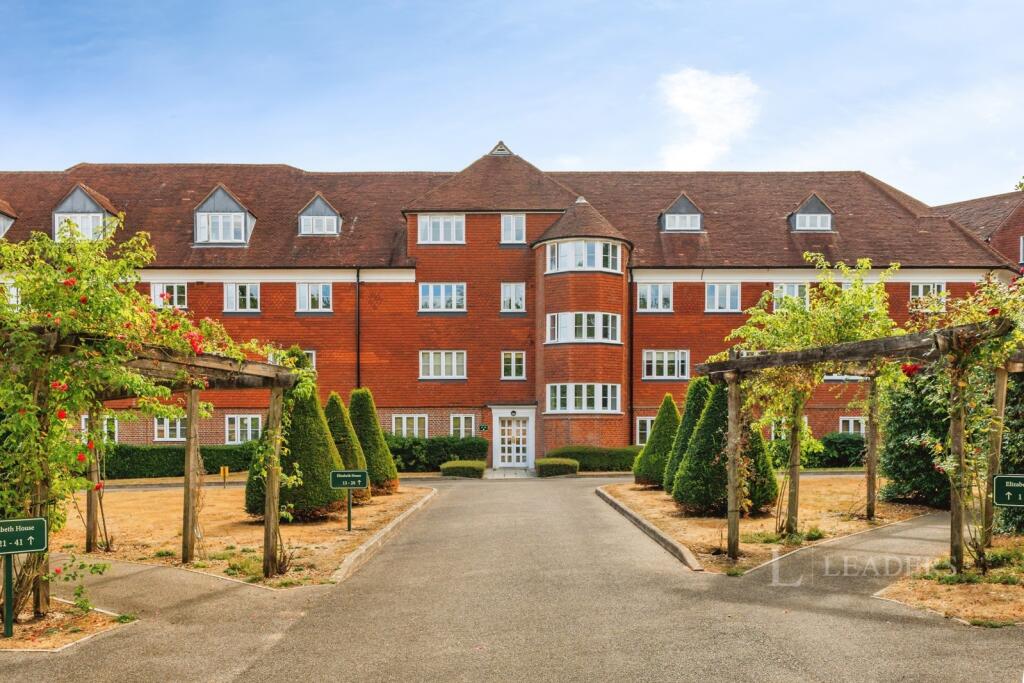 2 bed 1st Floor Flat for rent in Banstead. From Leaders Sales - Epsom 2 bed 1st Floor Flat for rent in Banstead. From Leaders Sales - Epsom