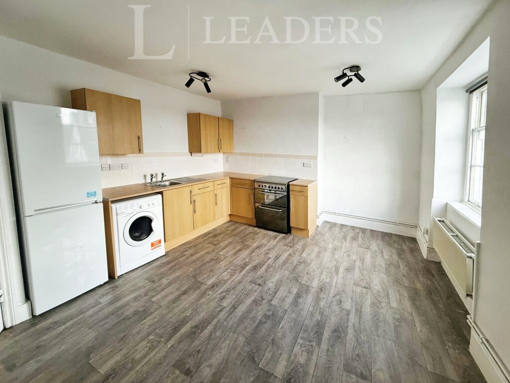 1 bed 1st Floor Flat for rent in Faringdon. From Leaders - Faringdon
