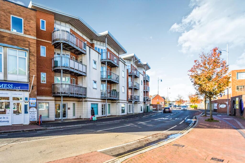 2 bed 1st Floor Flat for rent in Gosport. From Leaders - Gosport 2 bed 1st Floor Flat for rent in Gosport. From Leaders - Gosport