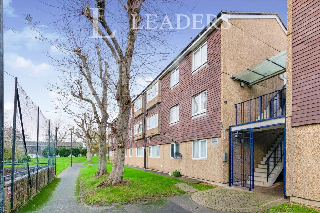 2 bed 1st Floor Flat for rent in Gosport. From Leaders - Gosport