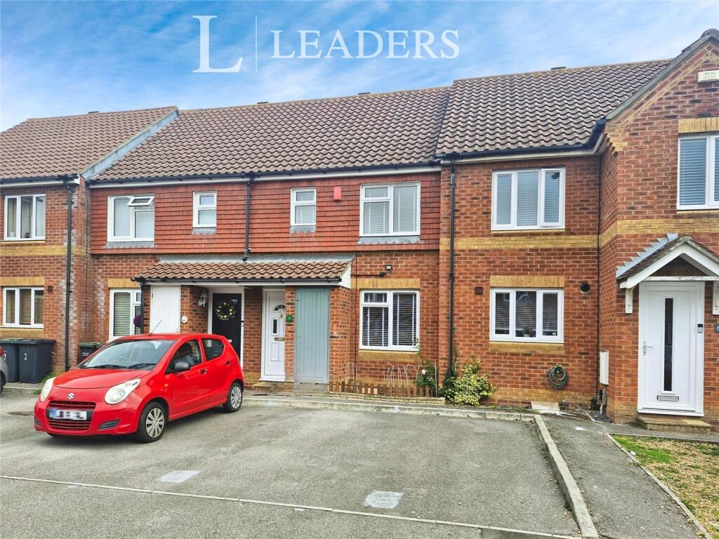 2 bed Mid Terraced House for rent in Peel Common. From Leaders - Gosport