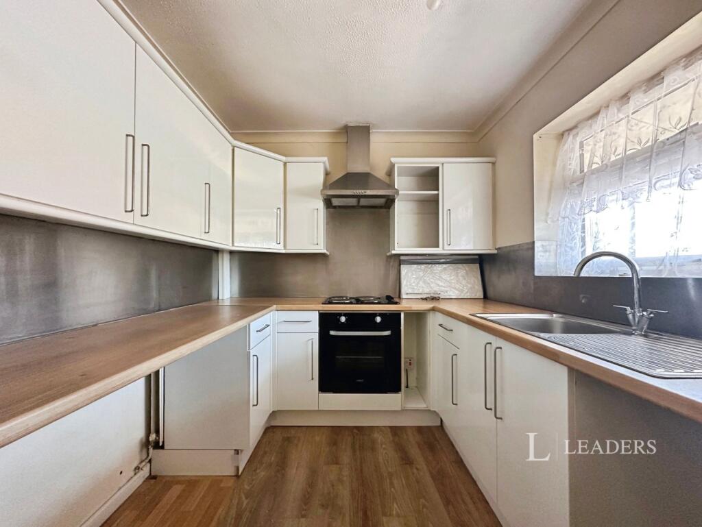 1 bed 1st Floor Flat for rent in Peel Common. From Leaders - Gosport