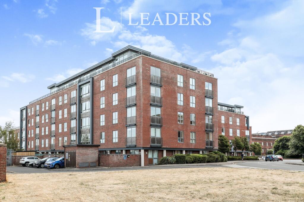 2 bed 1st Floor Flat for rent in Gosport. From Leaders - Gosport