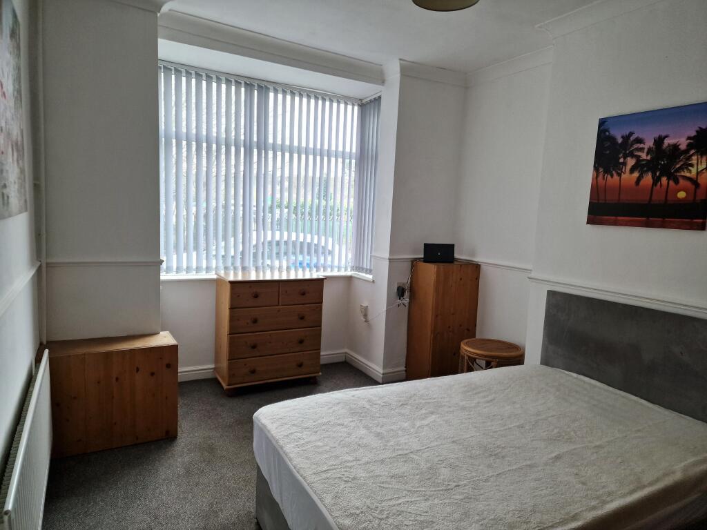 1 bed Room for rent in Hanchurch. From Leaders - Hartshill