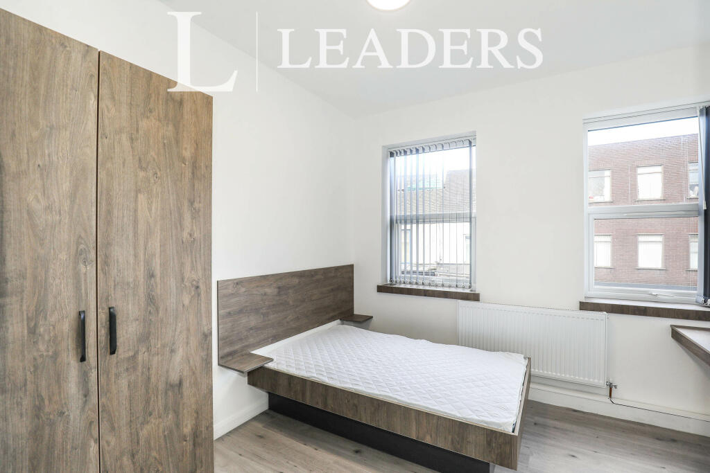 1 bed Room for rent in Cookshill. From Leaders - Hartshill