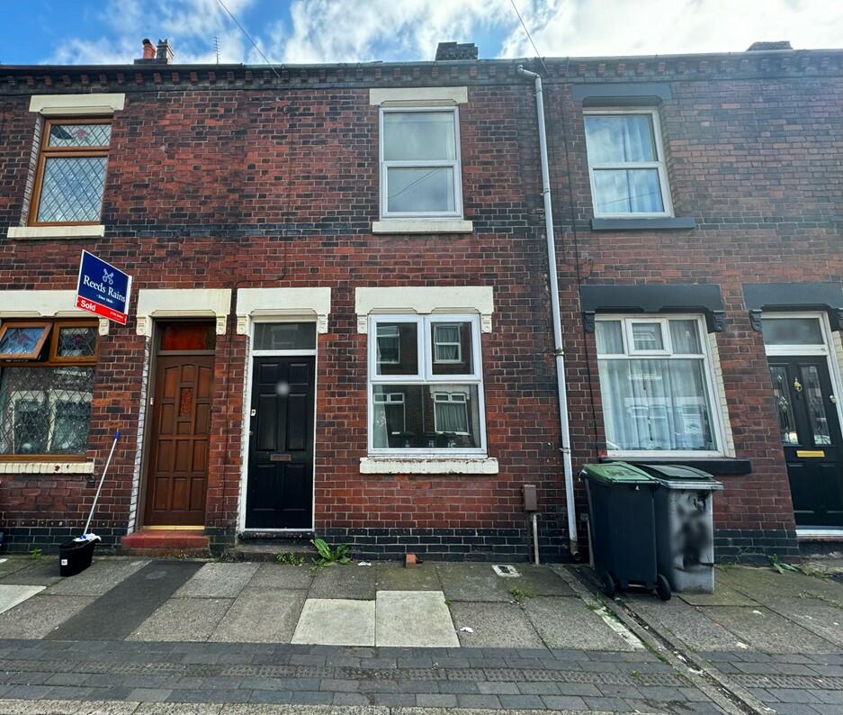 2 bed Mid Terraced House for rent in Stoke-on-Trent. From Leaders Lettings - Hartshill