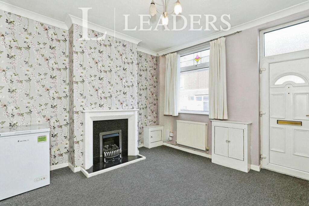 2 bed Mid Terraced House for rent in Brown Edge. From Leaders Lettings - Hartshill
