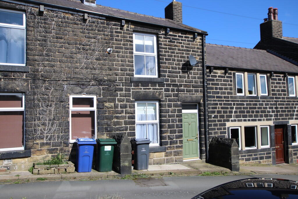 1 bed Mid Terraced House for rent in Thurlstone. From Butcher Residential Ltd - Penistone