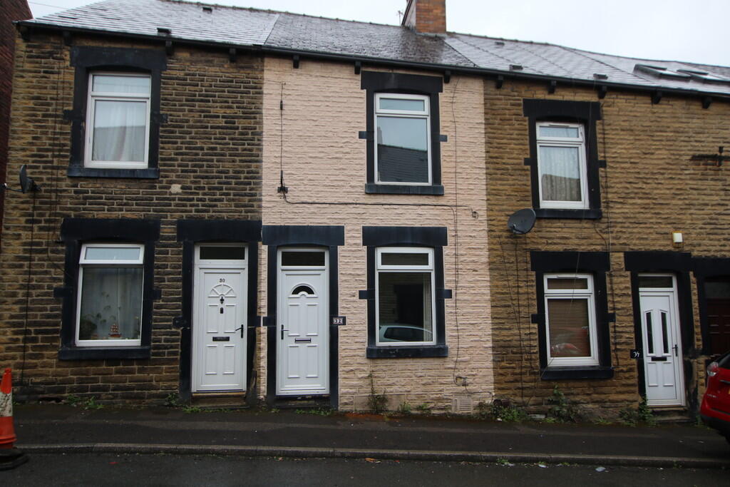3 bed Mid Terraced House for rent in Barnsley. From Butcher Residential Ltd - Penistone