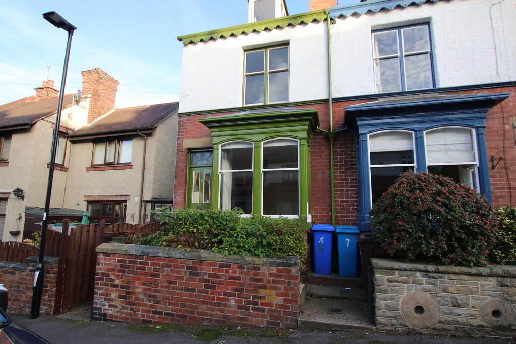 3 bed End of Terrace for rent in Sheffield. From Butcher Residential Ltd - Penistone 3 bed End of Terrace for rent in Sheffield. From Butcher Residential Ltd - Penistone