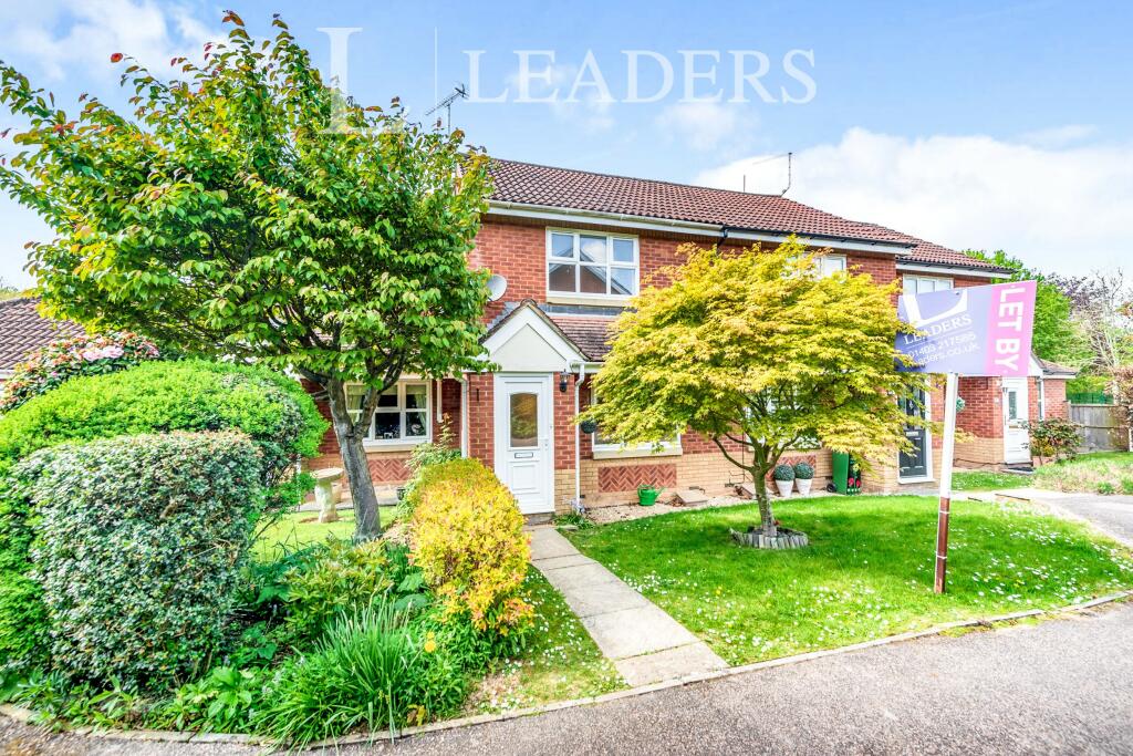 2 bed Mid Terraced House for rent in Horsham. From Leaders - Horsham
