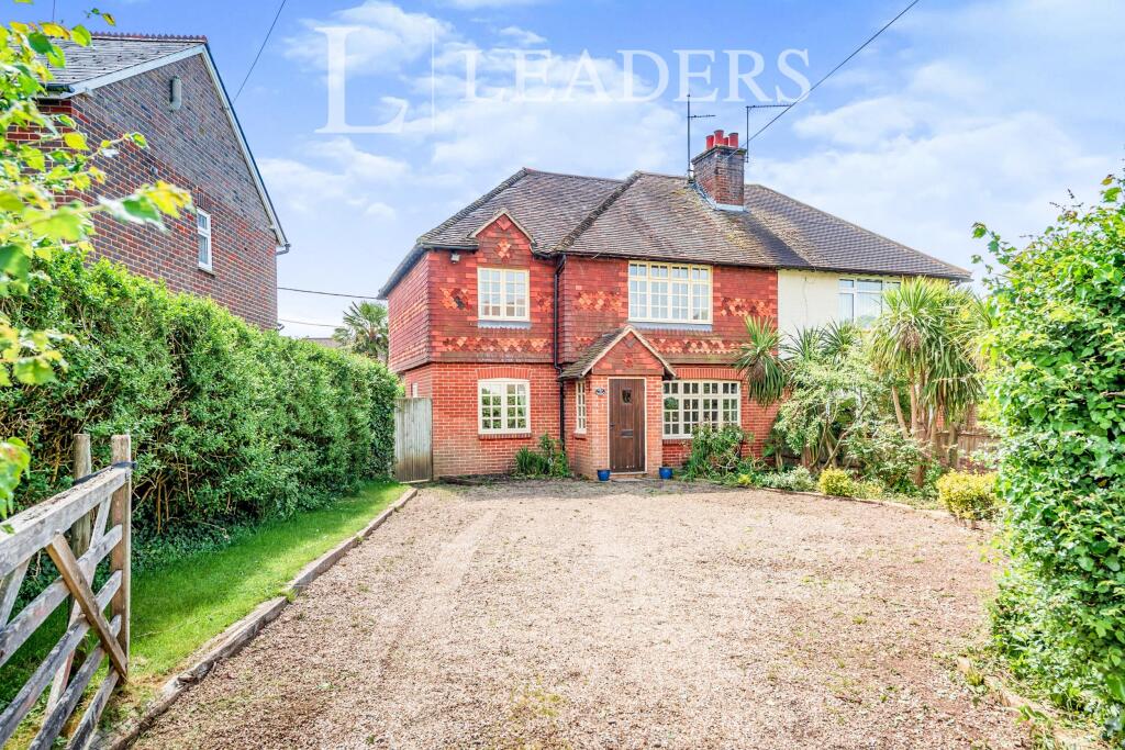 4 bed Detached for rent in Billingshurst. From Leaders Sales - Horsham