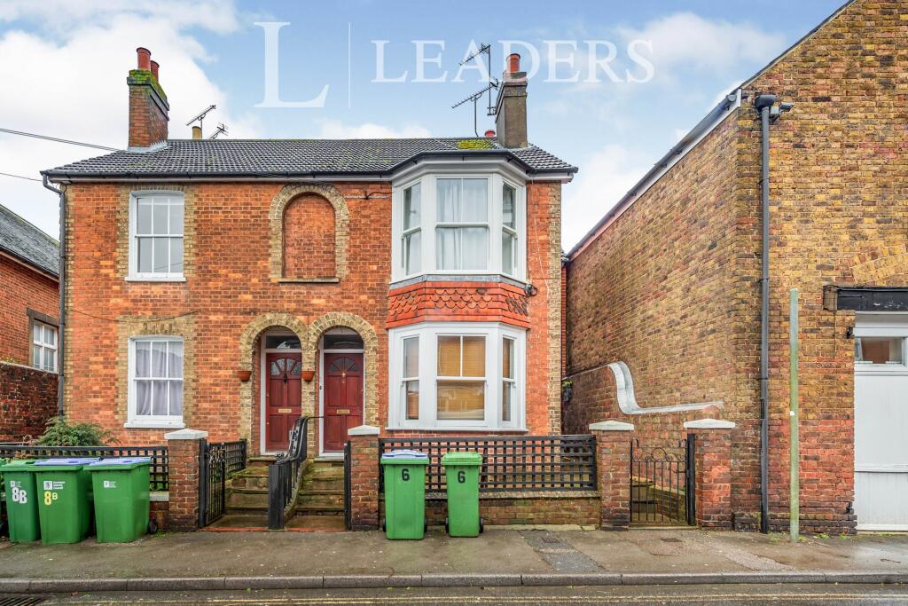 1 bed 1st Floor Flat for rent in Horsham. From Leaders Sales - Horsham 1 bed 1st Floor Flat for rent in Horsham. From Leaders Sales - Horsham