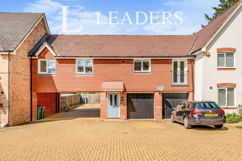 2 bed 1st Floor Flat for rent in Billingshurst. From Leaders Sales - Horsham