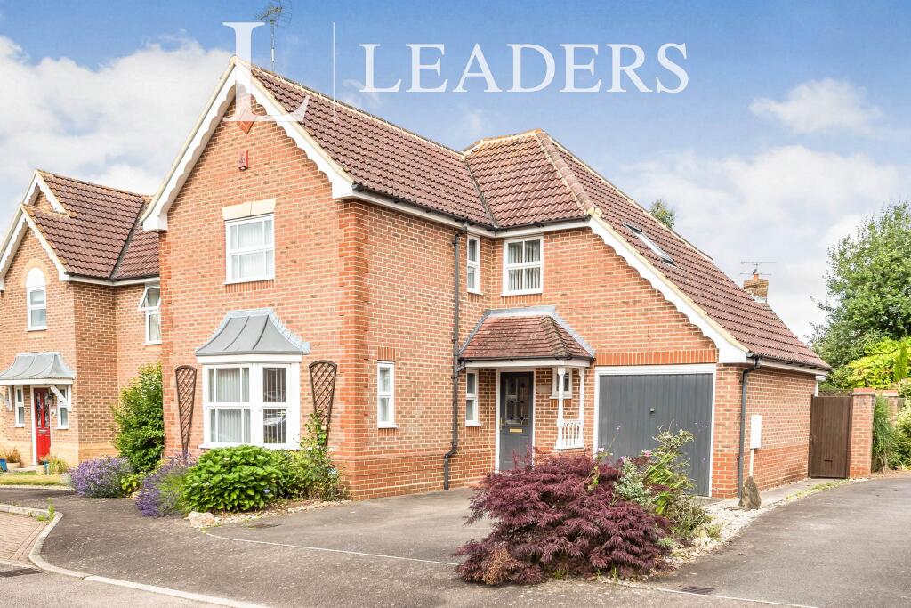 4 bed Detached for rent in Colgate. From Leaders Sales - Horsham 4 bed Detached for rent in Colgate. From Leaders Sales - Horsham