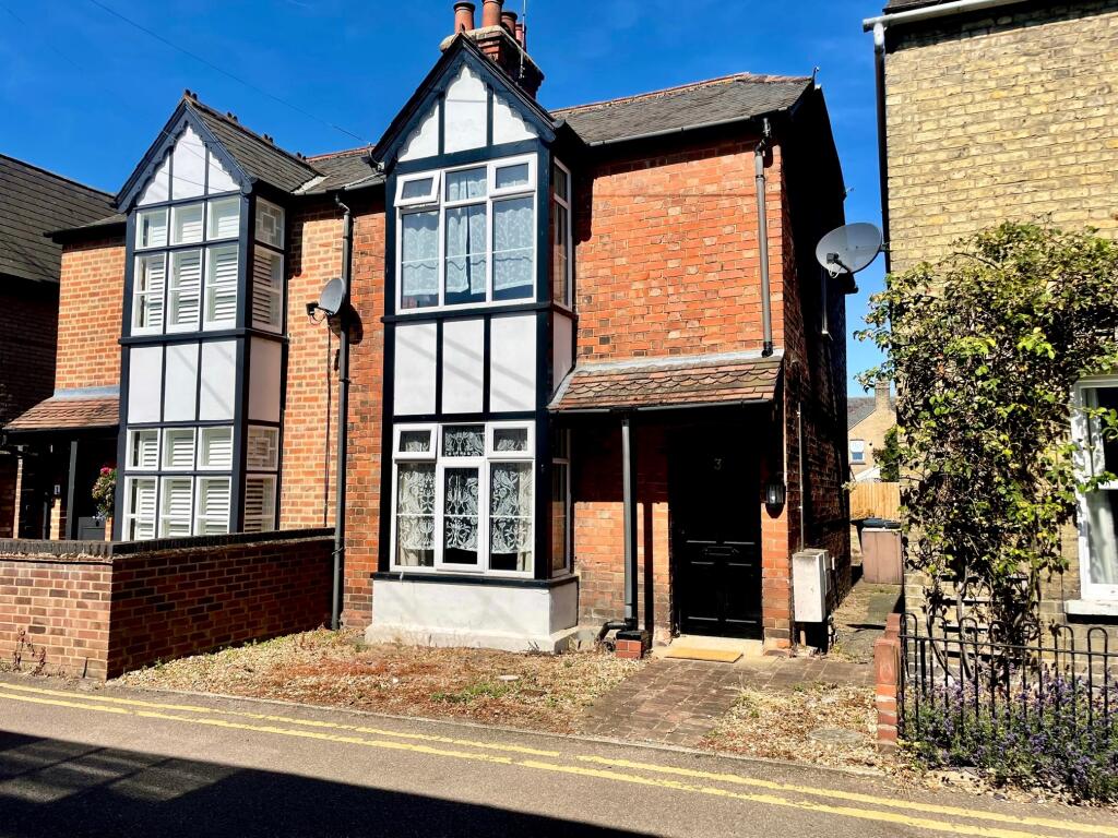 2 bed Detached for rent in St Ives. From Leaders - Huntingdon