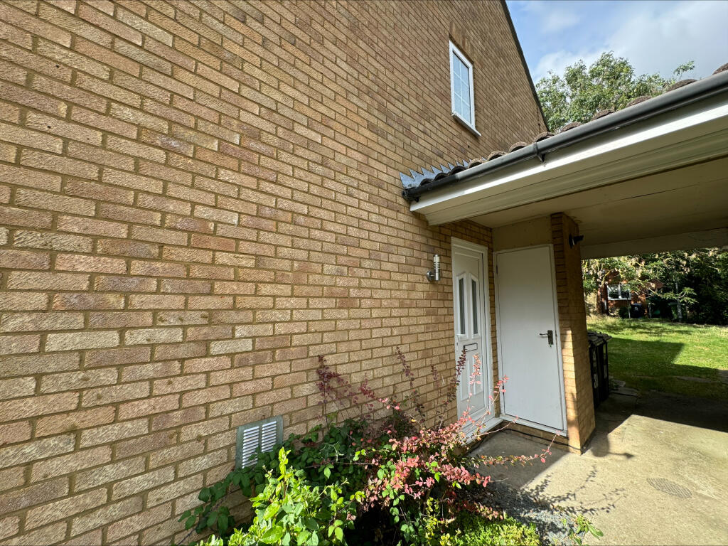 2 bed Detached for rent in St Neots. From Leaders - Huntingdon 2 bed Detached for rent in St Neots. From Leaders - Huntingdon