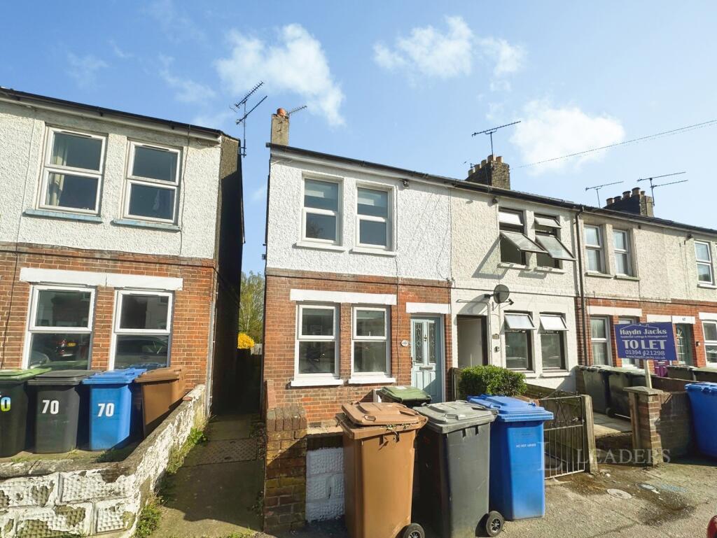 3 bed Mid Terraced House for rent in Ipswich. From Leaders Sales - Ipswich