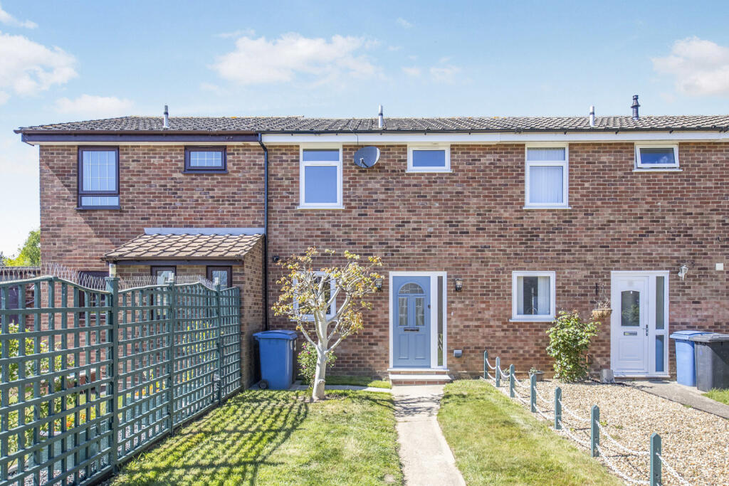 2 bed Mid Terraced House for rent in Belstead. From Leaders Sales - Ipswich