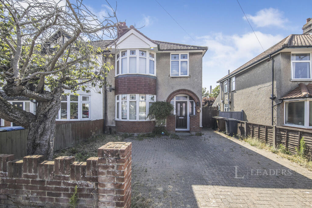 3 bed Semi Detached for rent in Rushmere St Andrew. From Leaders Sales - Ipswich 3 bed Semi Detached for rent in Rushmere St Andrew. From Leaders Sales - Ipswich