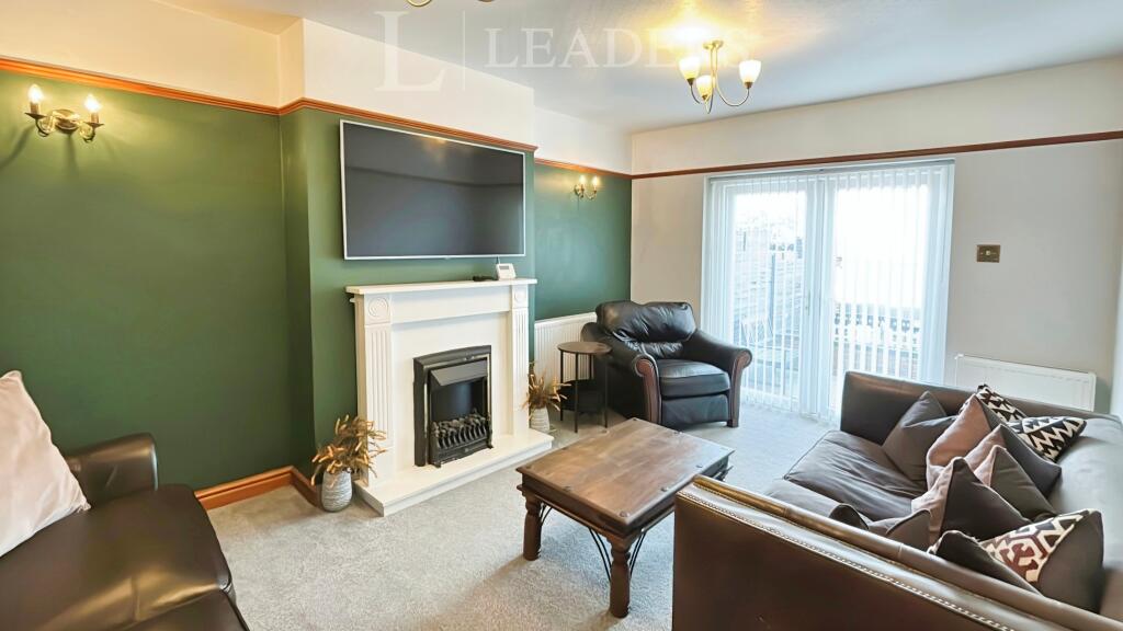 4 bed Semi-Detached House for rent in Neal's Green. From Leaders - Kenilworth