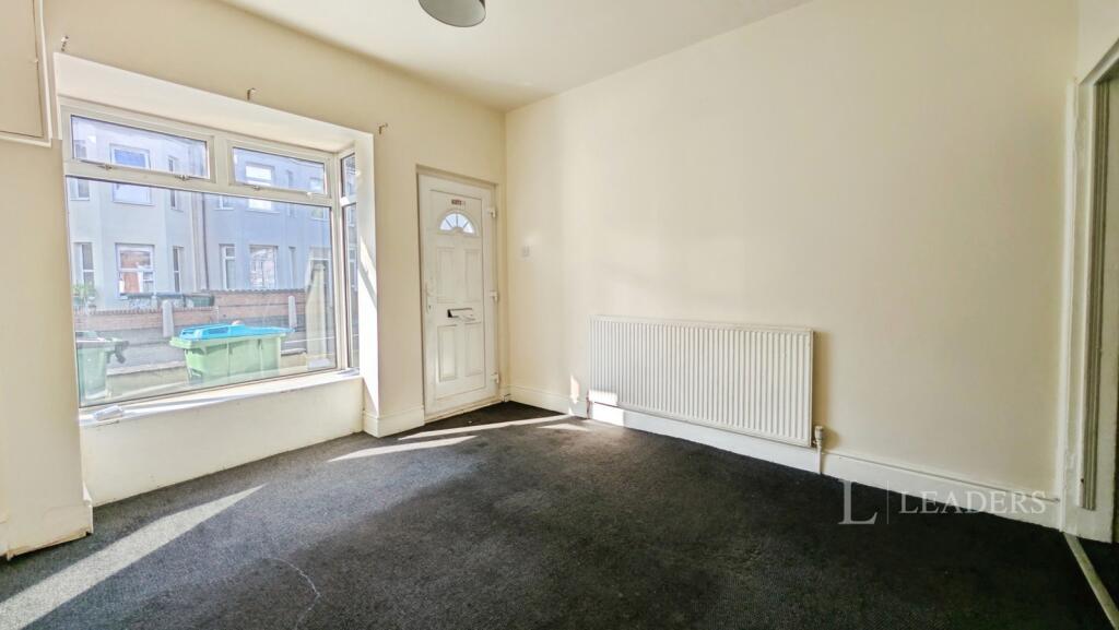 3 bed Mid Terraced House for rent in Coventry. From Leaders Sales - Kenilworth