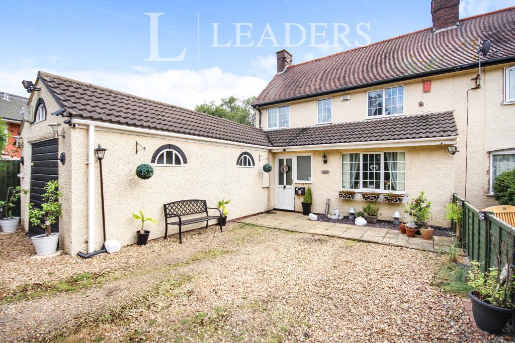 2 bed Semi Detached for rent in Bermuda. From Leaders Sales - Kenilworth