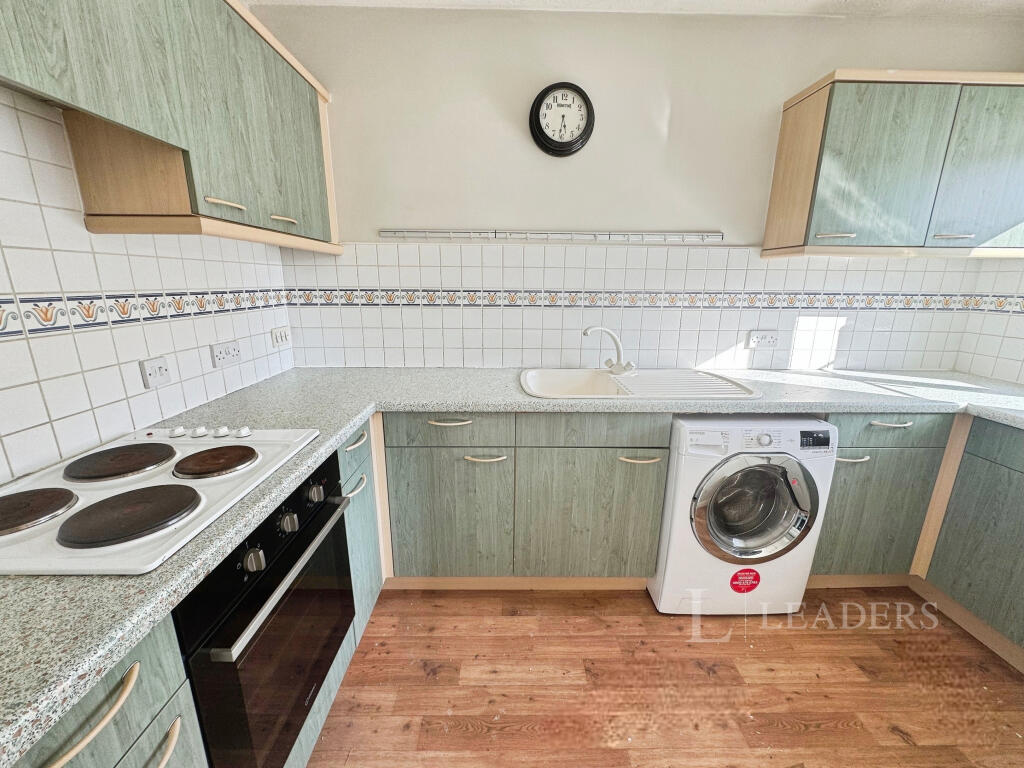 2 bed 1st Floor Flat for rent in Whitnash. From Leaders Sales - Kenilworth 2 bed 1st Floor Flat for rent in Whitnash. From Leaders Sales - Kenilworth