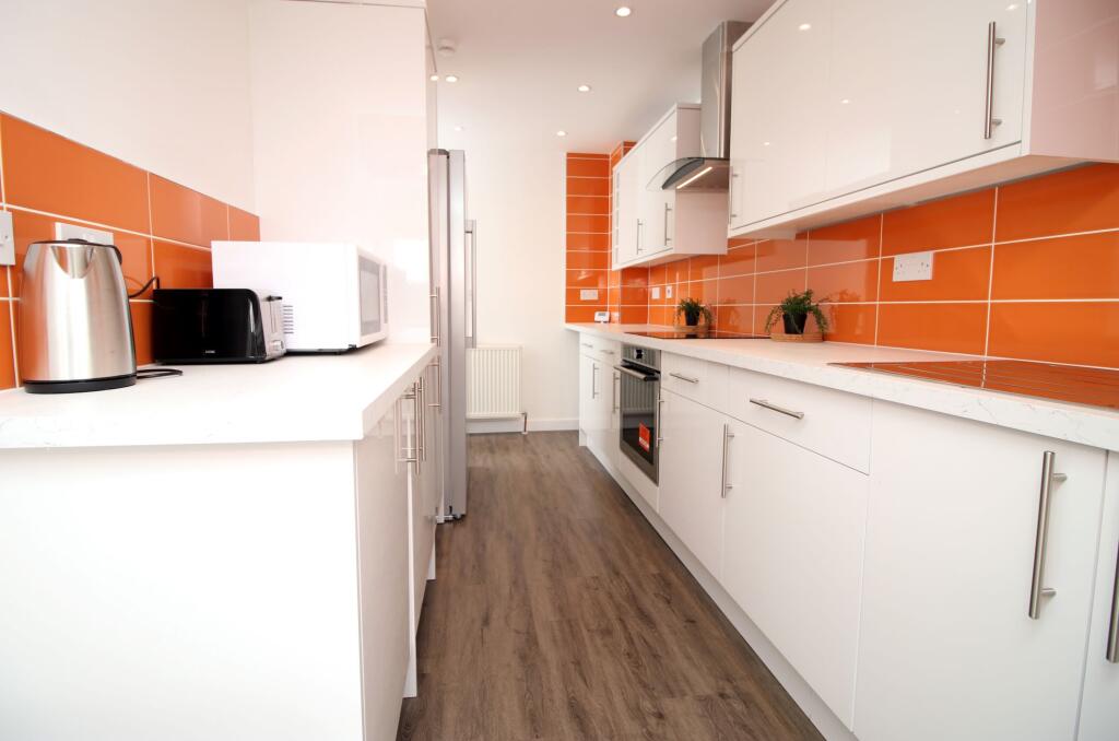 5 bed House Share for rent in Coventry. From Leaders Sales - Kenilworth