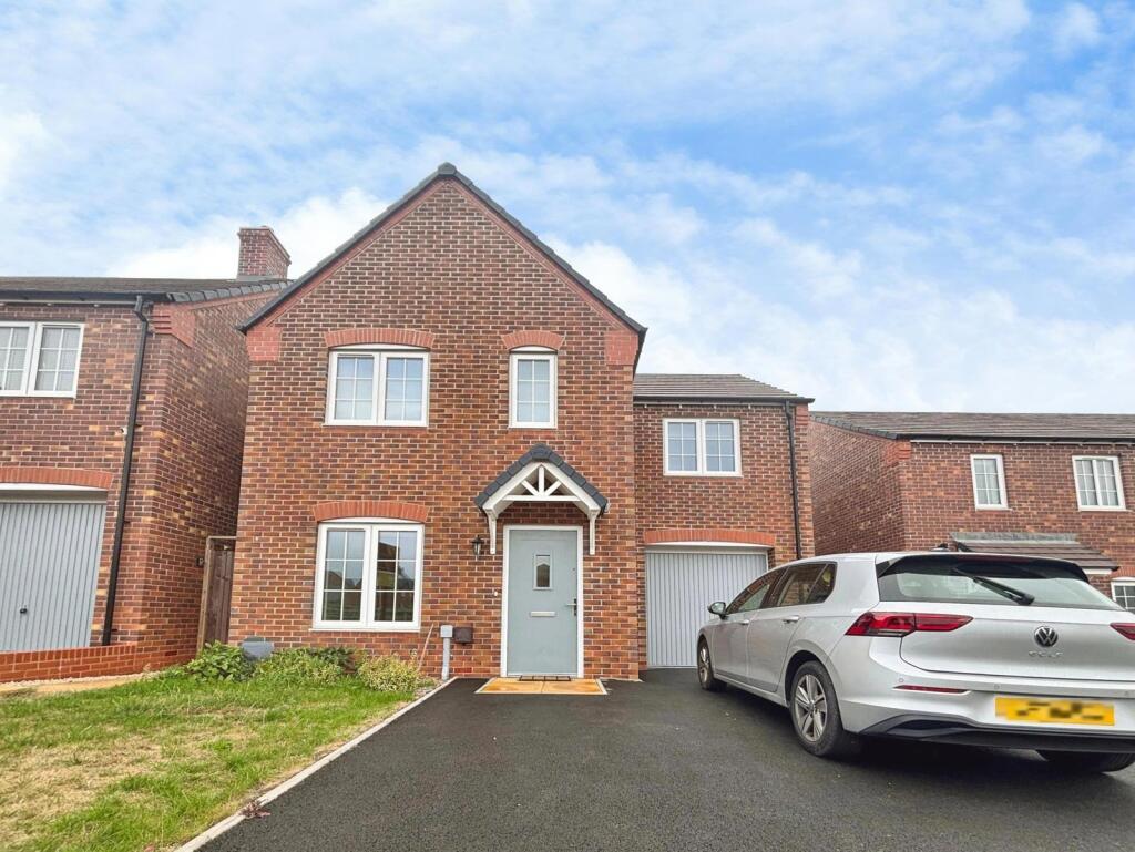 4 bed Detached for rent in Nuneaton. From Leaders Sales - Kenilworth 4 bed Detached for rent in Nuneaton. From Leaders Sales - Kenilworth