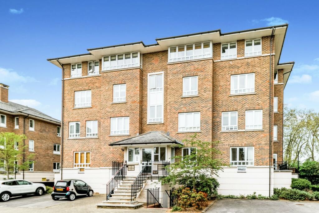 2 bed Flat for rent in Kingston upon Thames. From Leaders - Kingston upon Thames