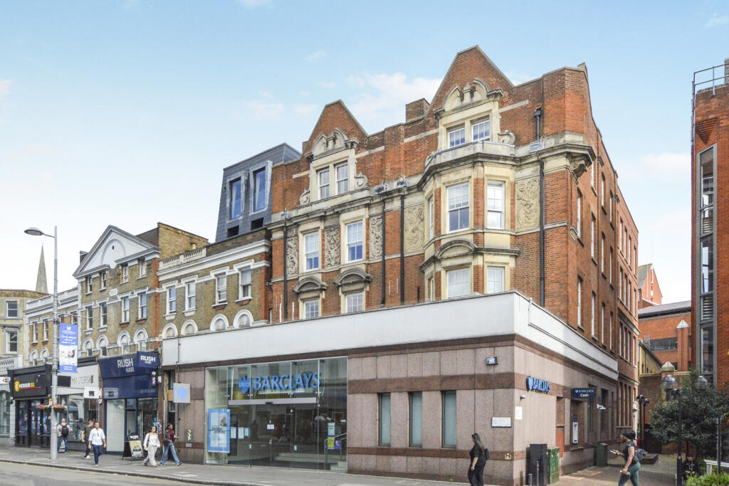1 bed 1st Floor Flat for rent in Acton. From Leaders Sales - Kingston Upon Thames 1 bed 1st Floor Flat for rent in Acton. From Leaders Sales - Kingston Upon Thames