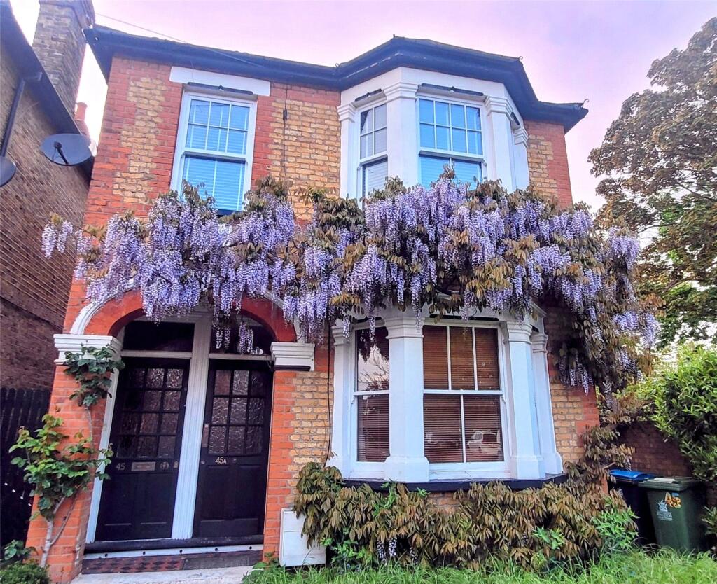 1 bed Detached for rent in Surbiton. From Leaders Sales - Kingston Upon Thames 1 bed Detached for rent in Surbiton. From Leaders Sales - Kingston Upon Thames