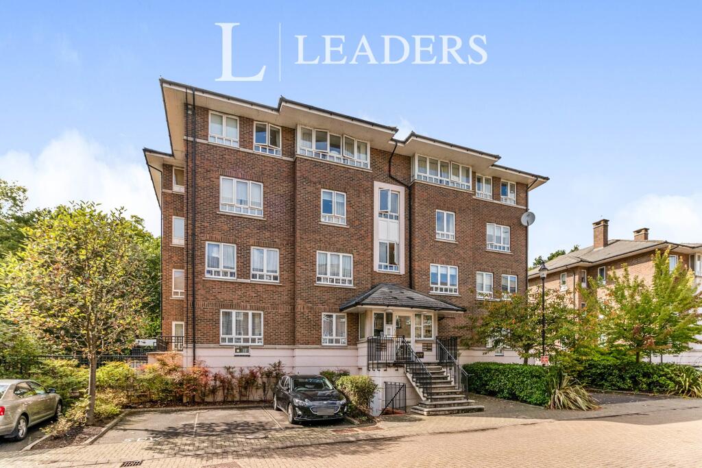 2 bed 1st Floor Flat for rent in Kingston upon Thames. From Leaders Sales - Kingston Upon Thames