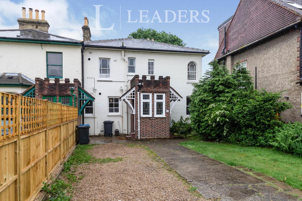 2 bed 1st Floor Flat for rent in New Malden. From Leaders Sales - Kingston Upon Thames