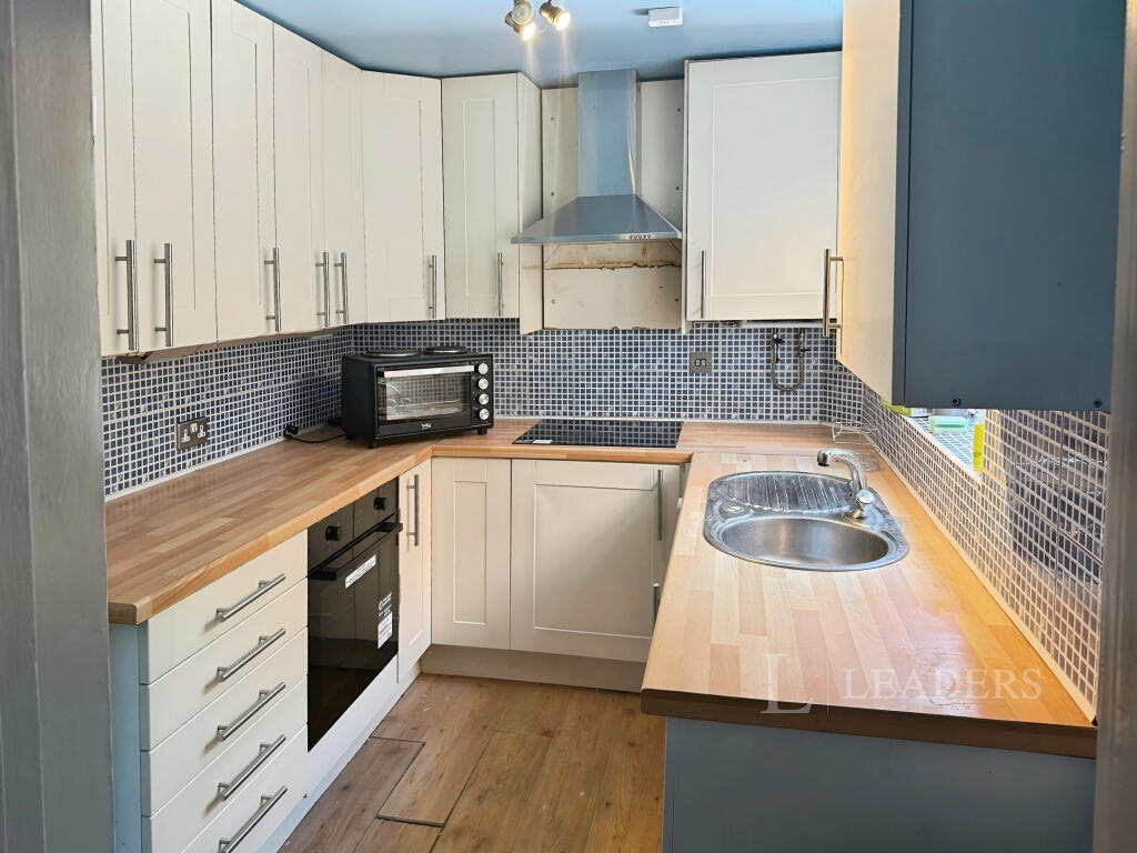 1 bed Detached for rent in Royal Leamington Spa. From Leaders - Leamington Spa