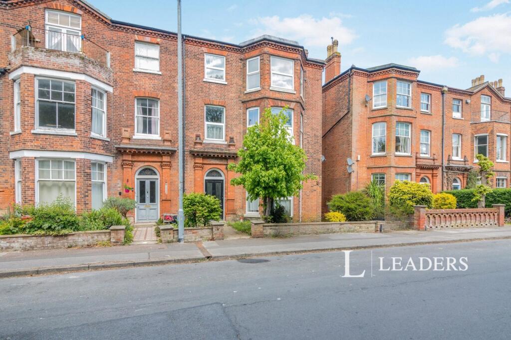 2 bed 1st Floor Flat for rent in Lowestoft. From Leaders - Lowestoft