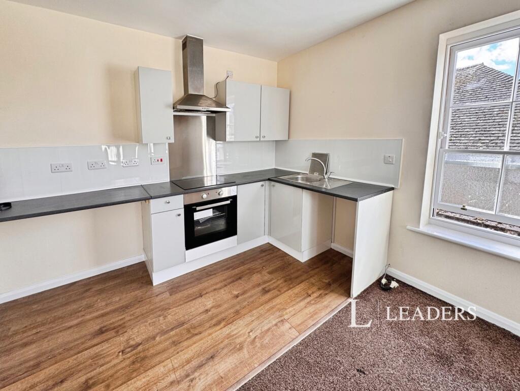 2 bed 1st Floor Flat for rent in Great Yarmouth. From Leaders - Lowestoft