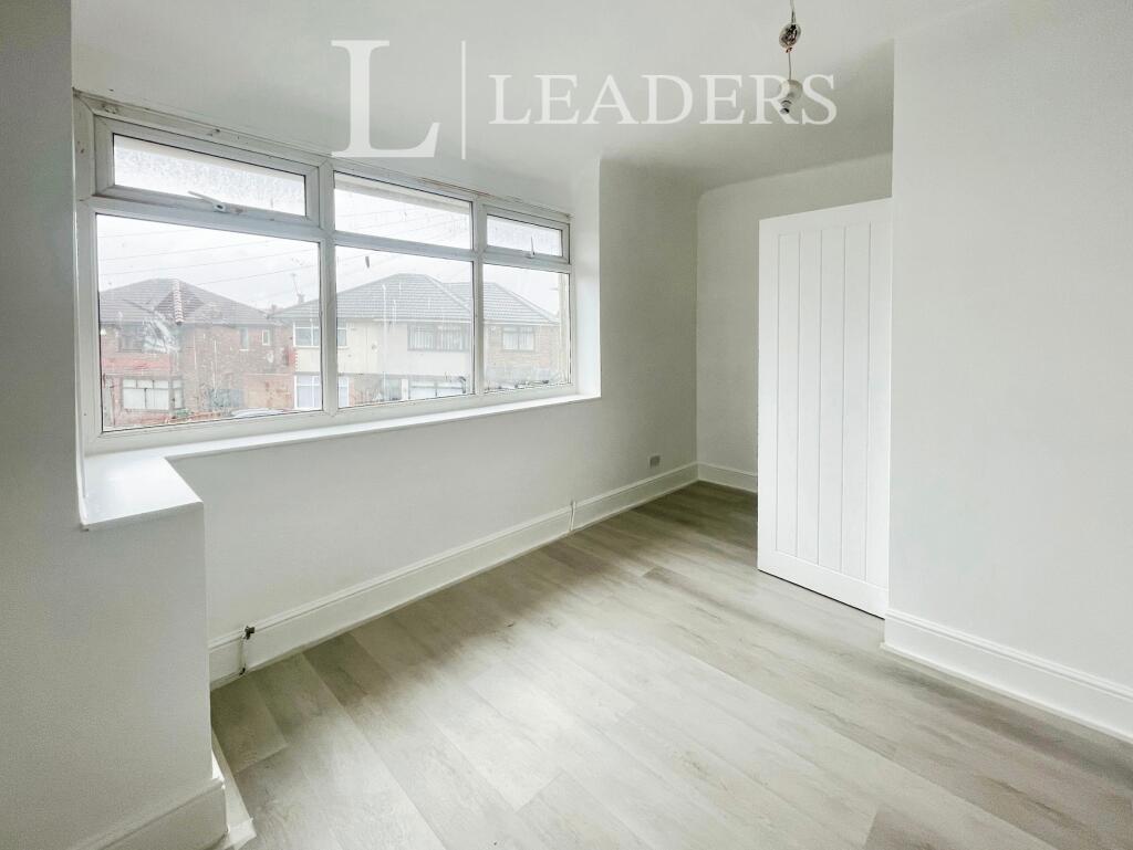 1 bed Room for rent in Droylsden. From Leaders - Manchester