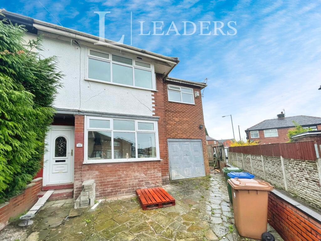 6 bed Semi-Detached House for rent in Droylsden. From Leaders - Manchester