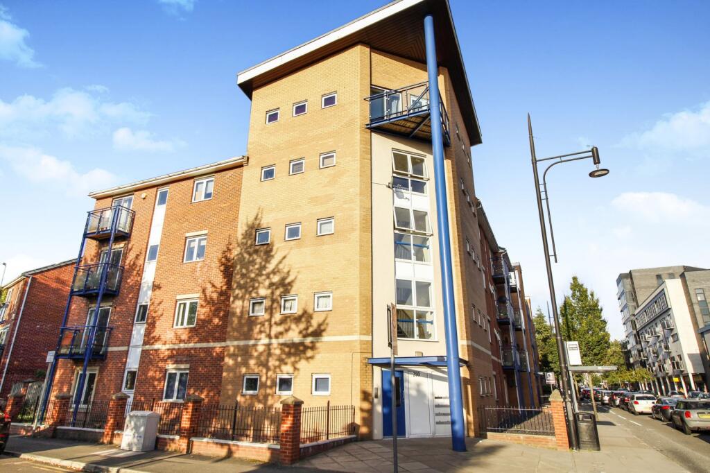 3 bed Apartment for rent in Manchester. From Leaders Lettings - Manchester