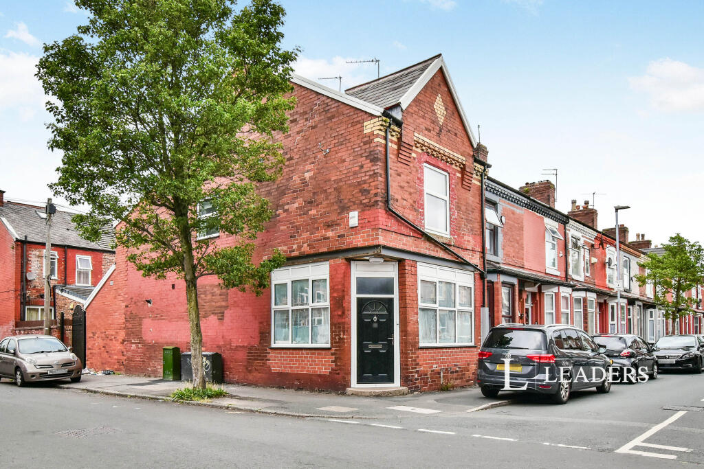 3 bed Mid Terraced House for rent in Manchester. From Leaders Lettings - Manchester