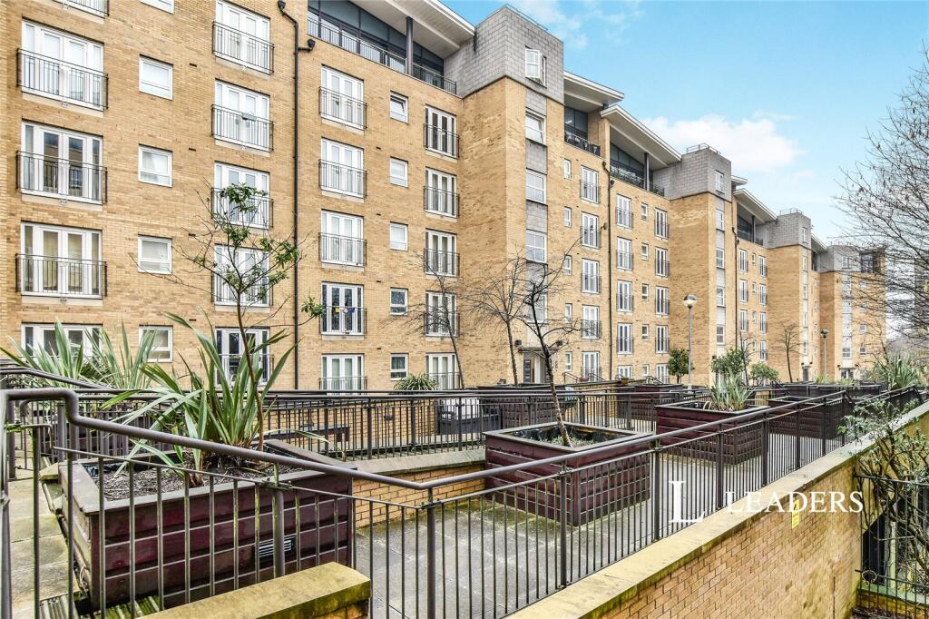 2 bed 1st Floor Flat for rent in Salford. From Leaders Lettings - Manchester