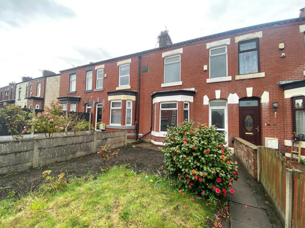 3 bed Mid Terraced House for rent in Ashton-under-Lyne. From Leaders Lettings - Manchester